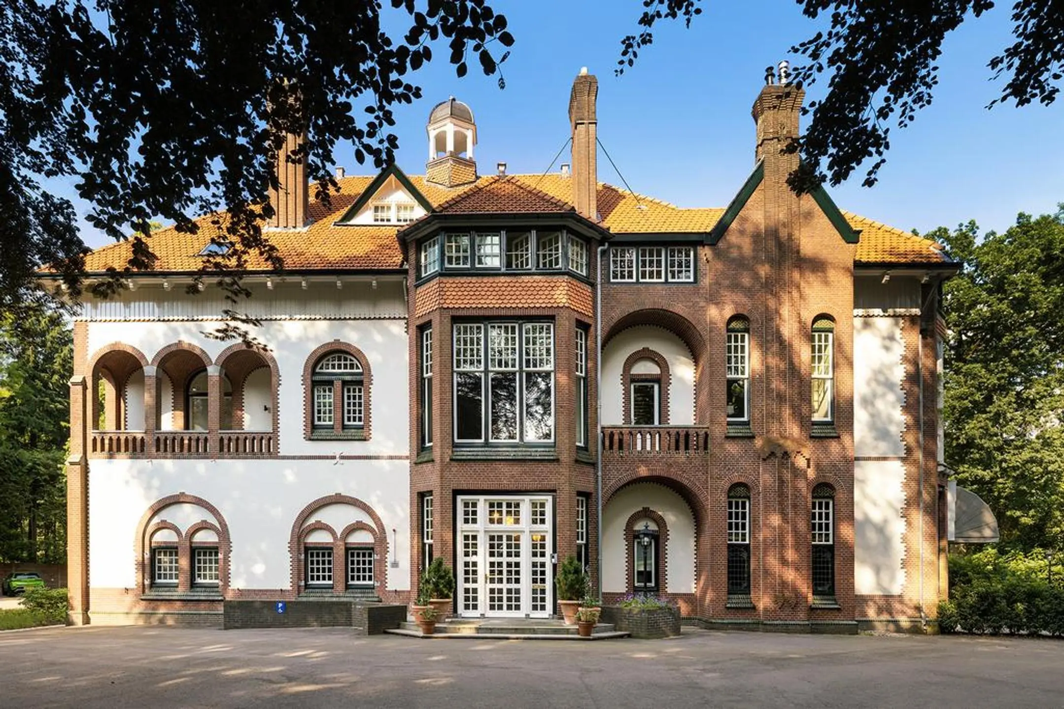 Statige woning Baarn